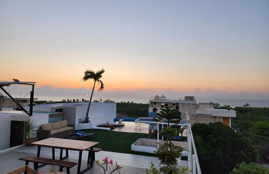 Suite Near From The Beach And Rooftop Ocean View 02-1