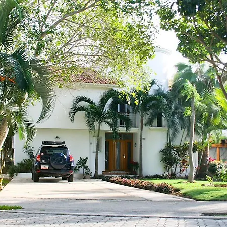 Casa Mi Tesoro Vacation Rooms-3