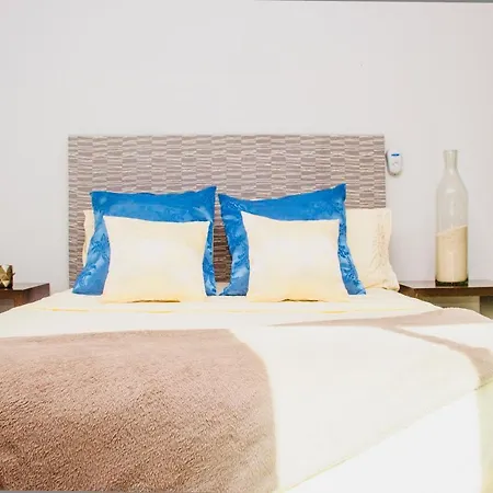 Superior Studio 20 Aquamarina Suites-3